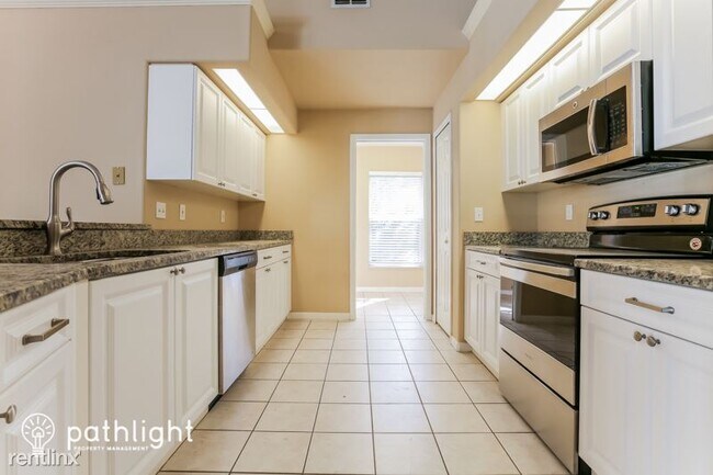 Foto del edificio - 4 br, 2 bath House - 4793 Country Manor Dr...
