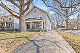 Front - 862 College Ave