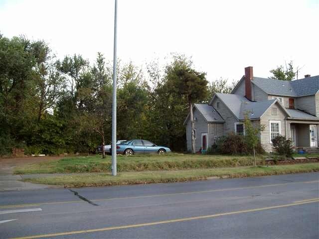 Foto del edificio - 1000 N Adams St