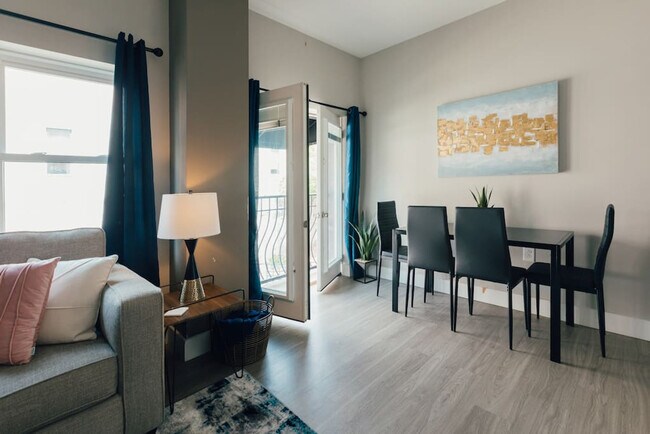 Foto del edificio - 202 E Main St