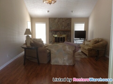 Building Photo - 5325 Fox Hill Dr