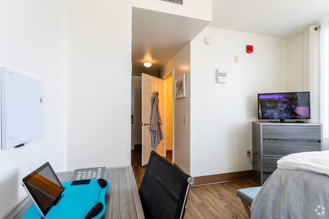 Apt 1613 - 4 x 4 - Vie Towers Apartments