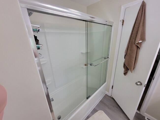 Foto del edificio - 37 Odaniel Ave