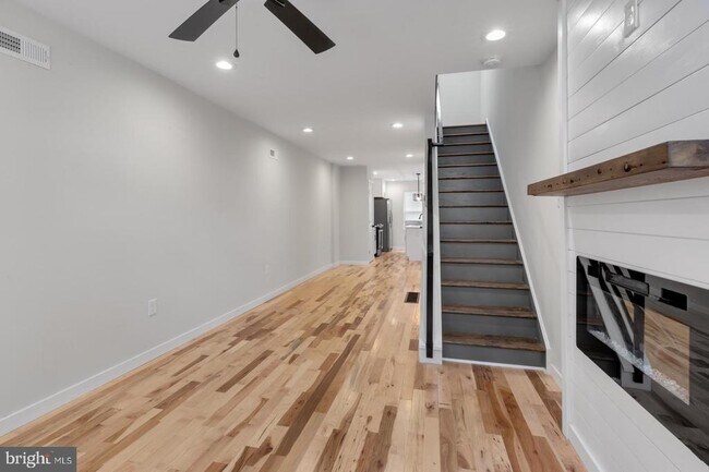 Foto del edificio - 2039 E Letterly St