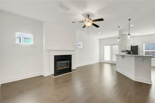 Building Photo - 1903 Plainsboro Dr