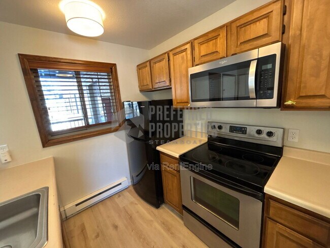 Foto del edificio - 1555 Shadow Run Ct