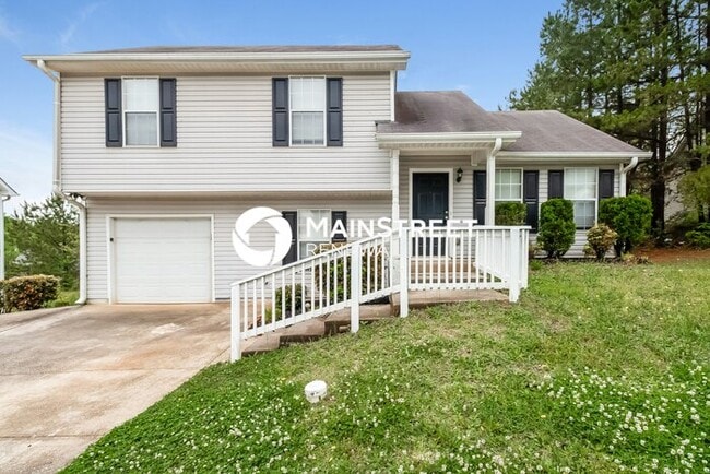 3 Bedroom Pet-Friendly Home in Decatur, GA with Main Street Renewal - 3 Bedroom Pet-Friendly Home in Decatur, GA with Main Street Renewal