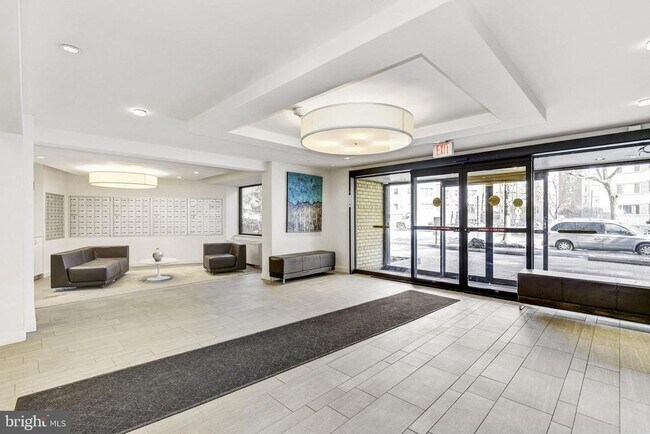 Foto del edificio - 5410 Connecticut Ave NW