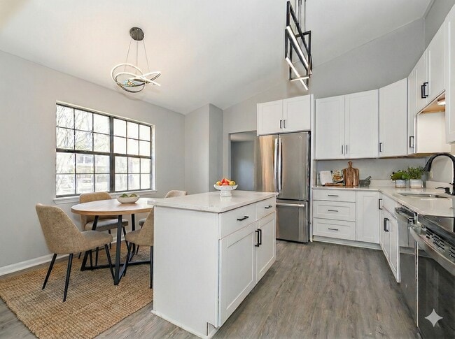 Foto del edificio - 6455 Tivoli Ct