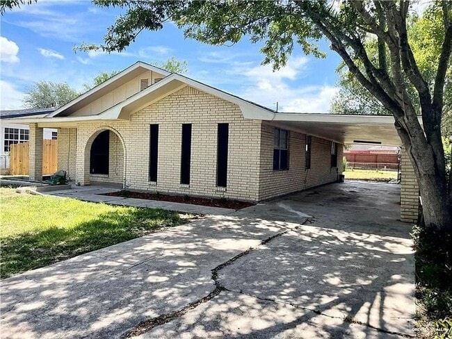 Building Photo - Charming 3BR House in Mission