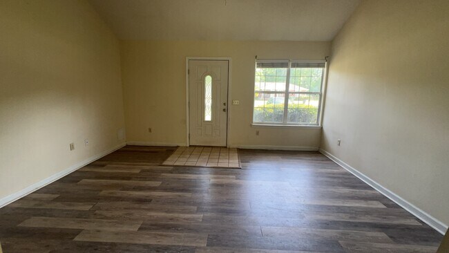 Foto del edificio - 1337 Loblolly Dr