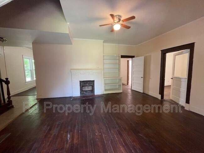 Foto del edificio - 8457 E Kerrville Rosemark Rd