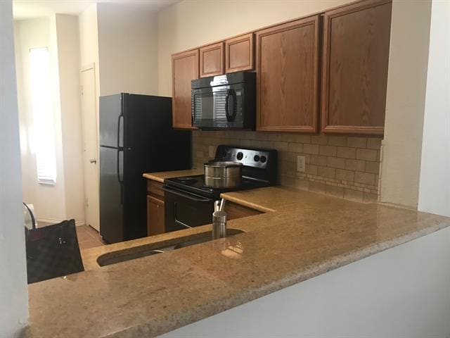 Building Photo - 2636 Boedeker Dr