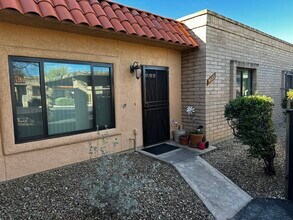 Building Photo - 9022 E Cll Norlo