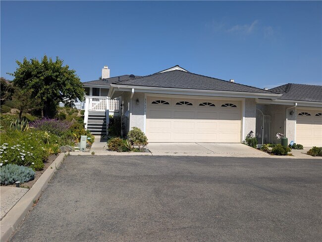 Building Photo - 33626 Walkabout Ln