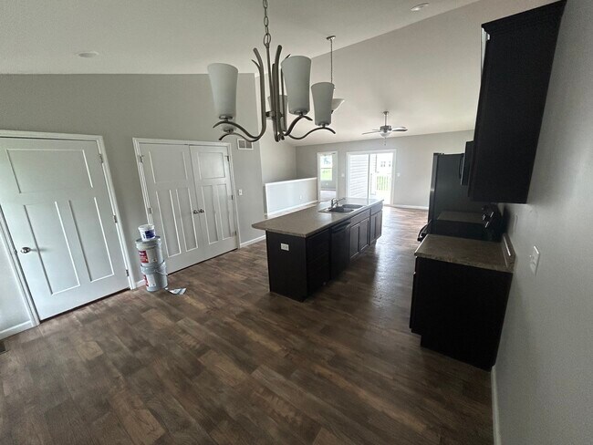 Foto del edificio - 281 Autumn Oaks Dr