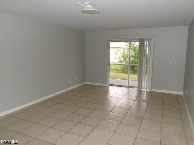 Foto del edificio - 4414 25th St SW