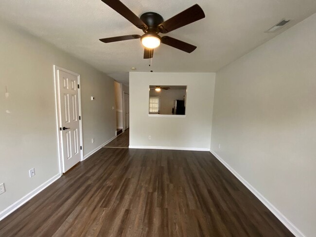 Building Photo - 326 Bracken Pl