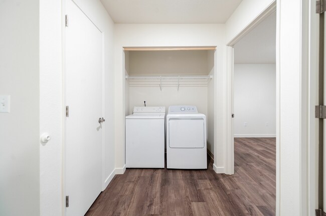Foto del edificio - Orchard Glen Apartments