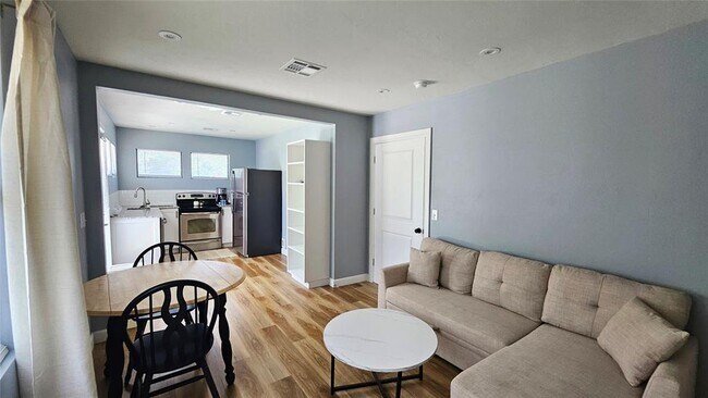 Foto del edificio - 3924 NW Liberty St