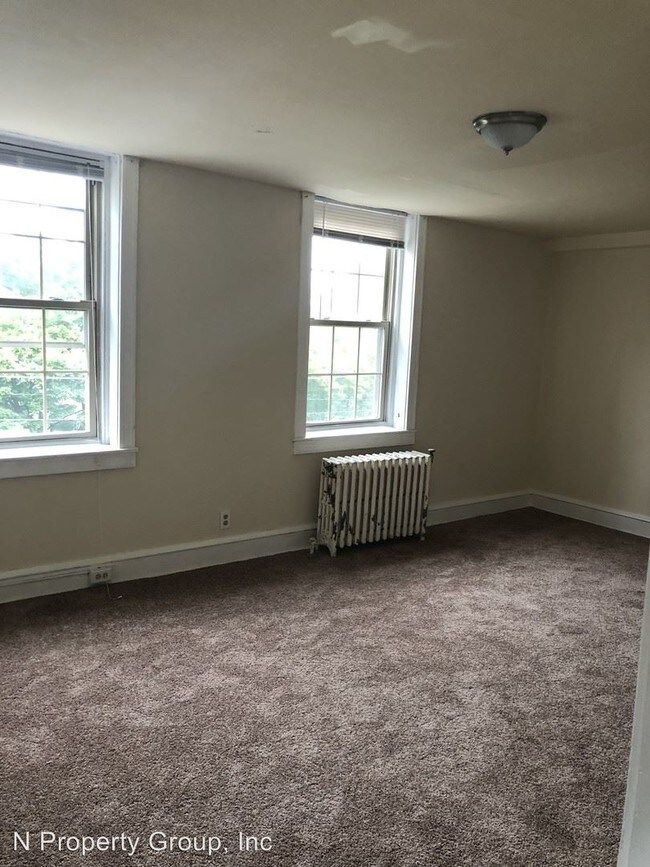 Foto del edificio - 740 Burmont Rd