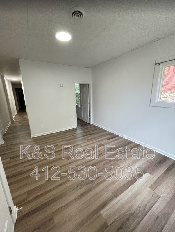 Foto del edificio - 341 Orchard Pl