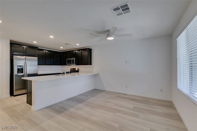 Foto del edificio - 6254 Foxes Dl St