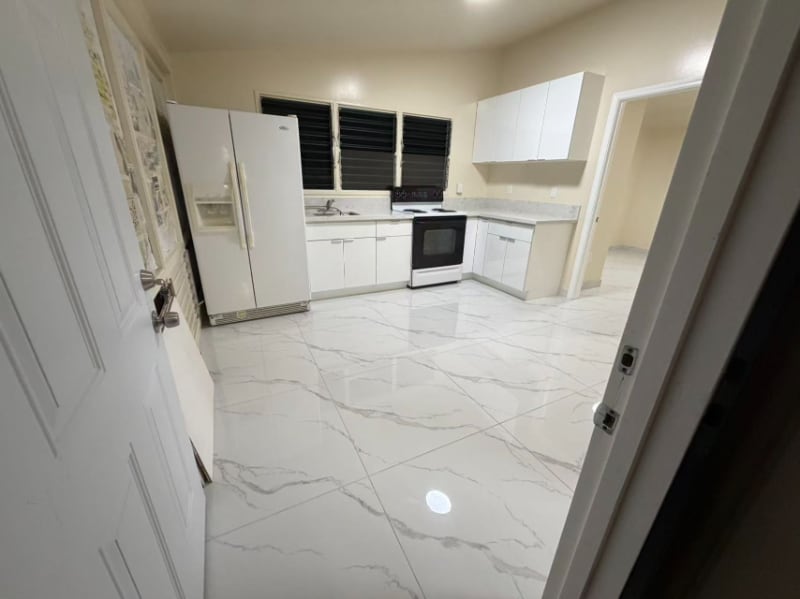 Primary Photo - 1676 Hoonipo St