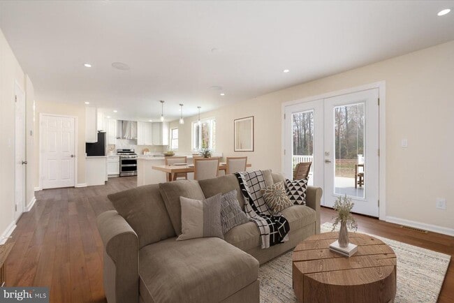 Building Photo - 2942 S Haven Dr