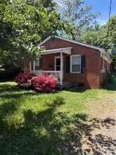Building Photo - 3036 Leroy St