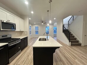Building Photo - 3824 970 N