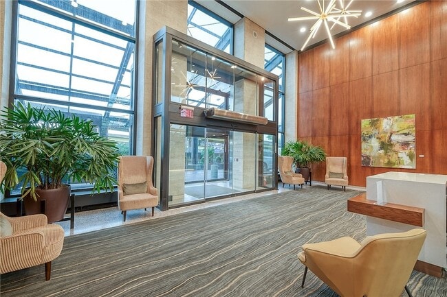 Photo - 320 Fort Duquesne Blvd Apartment