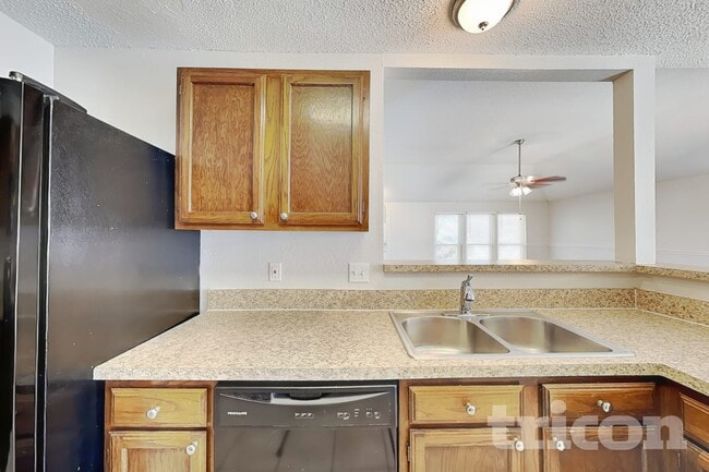 Building Photo - 614 Rifleman Trail