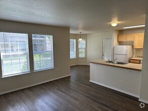 Building Photo - 11895 Cloverbrook Ln