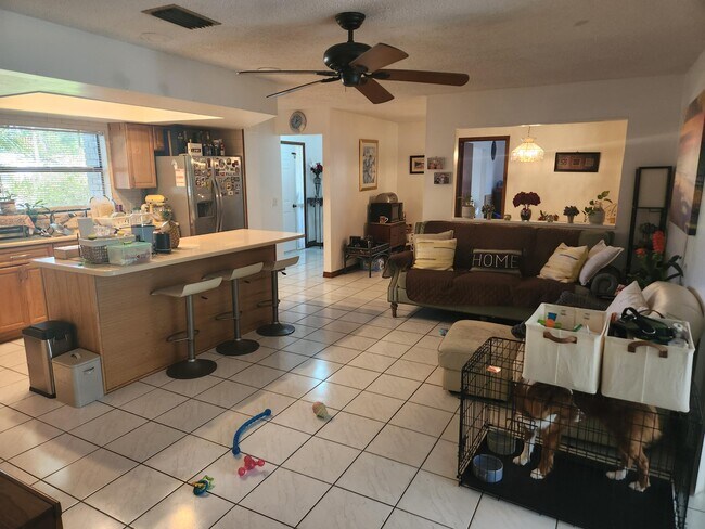 Foto del edificio - 191 Cinnamon Lake Cir