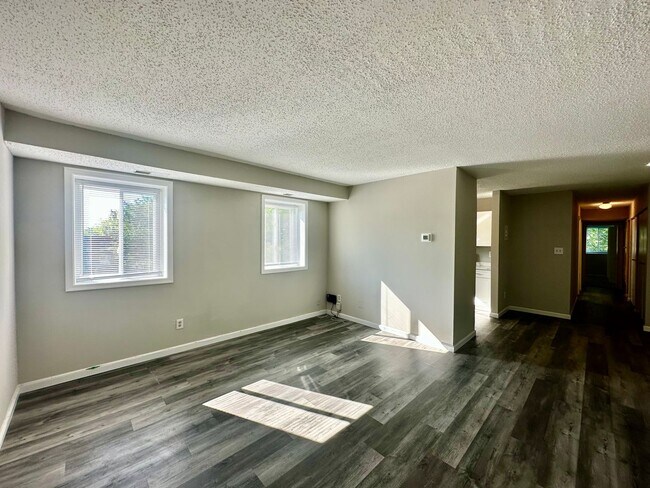 Foto del edificio - Cozy 2 Bedroom Condo in Reisterstown.