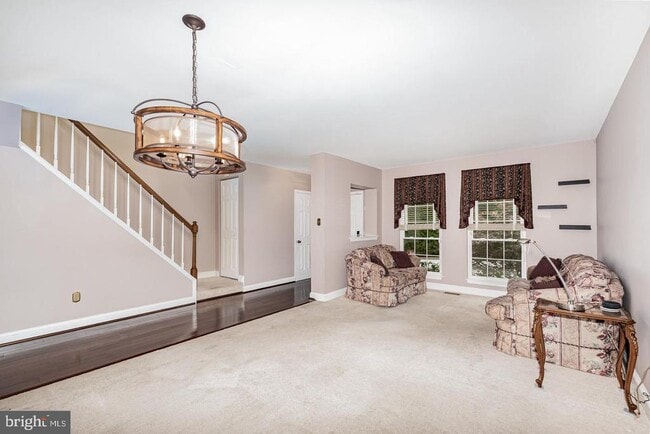 Foto del edificio - 3954 Forest Valley Rd