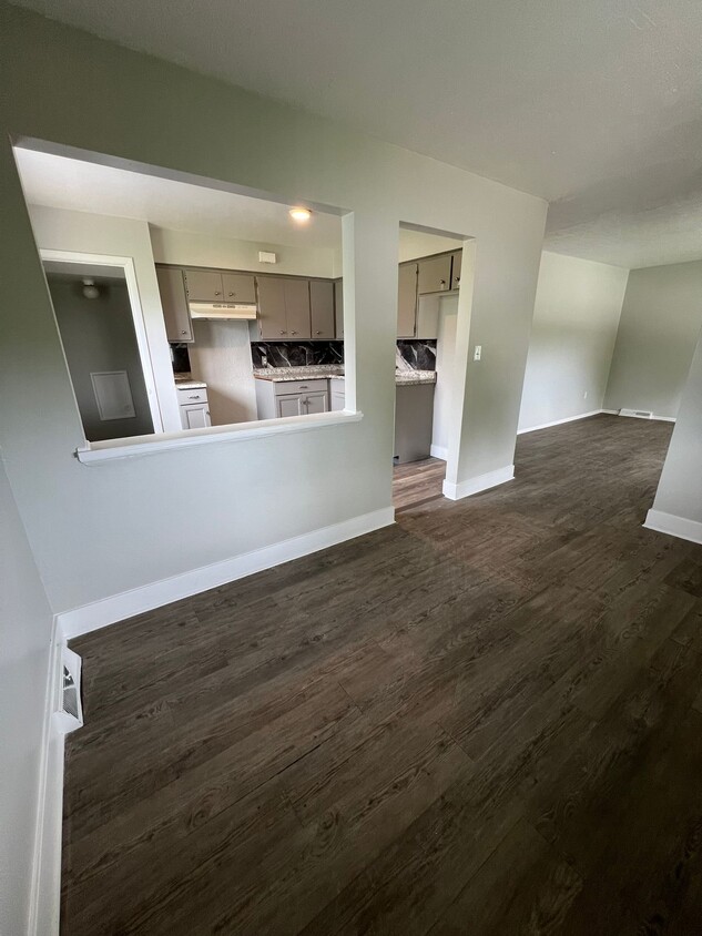 Photo - 4729 E 173rd St (Cleveland, OH)