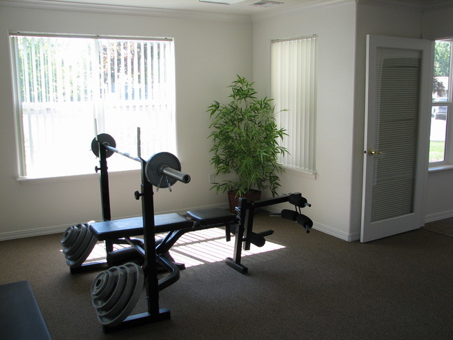 Building Photo - Kuna Valley Run Apartments