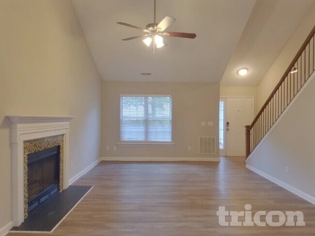Foto del edificio - 474 Brighton Woods Dr