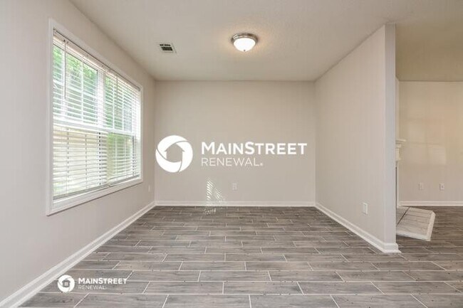 Building Photo - 3 Bedroom Pet-Friendly Home in LITHONIA, GA with Main Street Renewal