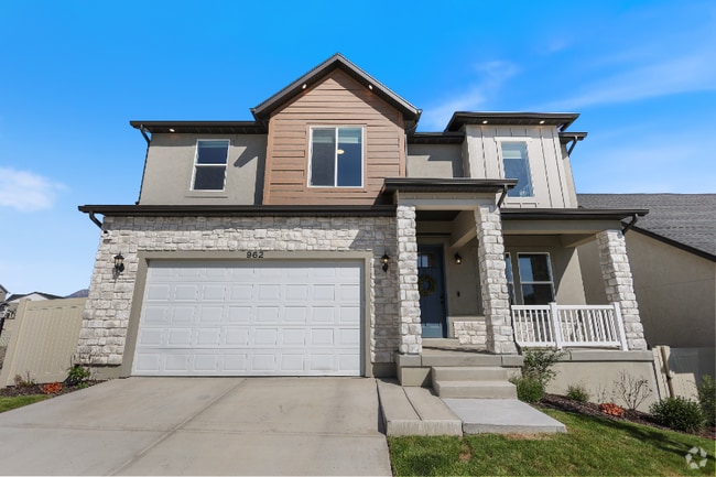 Building Photo - 962 N Olson Dr