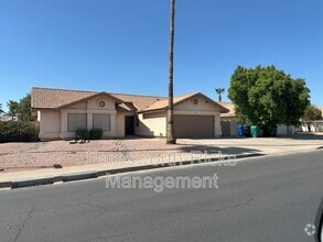 Building Photo - 5406 E Emerald Ave