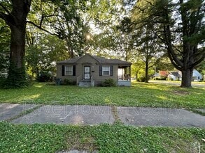 Building Photo - 893 Freeman St