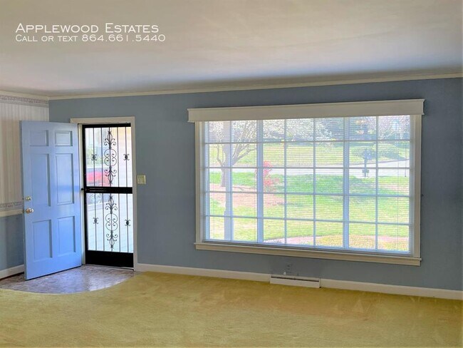 Foto del edificio - 206 Hillside Dr