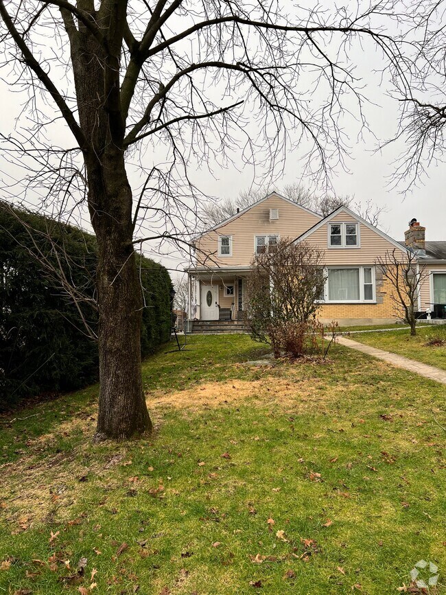 Mid City Apartments for Rent Stamford, CT 2 Rentals