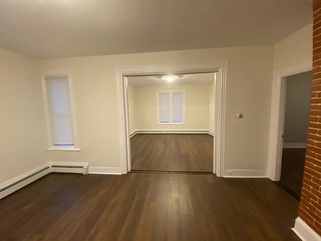 Building Photo - 53 Sumner St