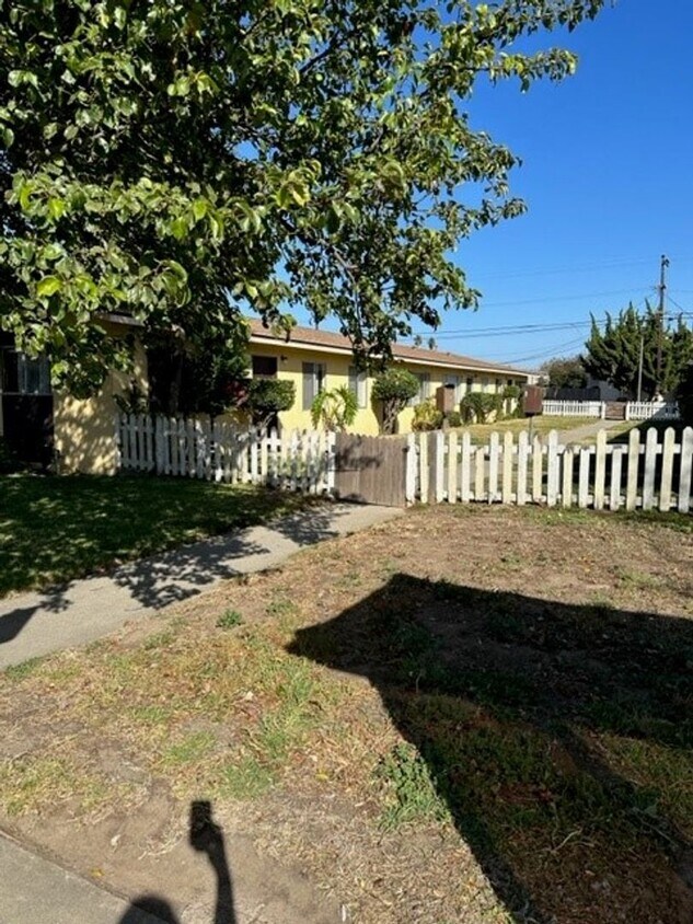 204 N O St Unit C, Lompoc, CA 93436 Room for Rent in Lompoc, CA