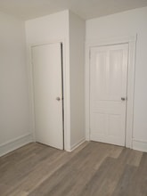 Building Photo - 237 S Ann St