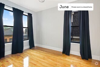 Building Photo - Private bedroom in 4 bed/2 bath Home
